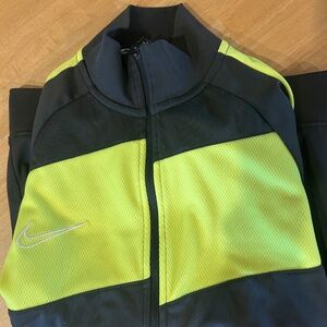 Nike Boys Small Zipper Jacket